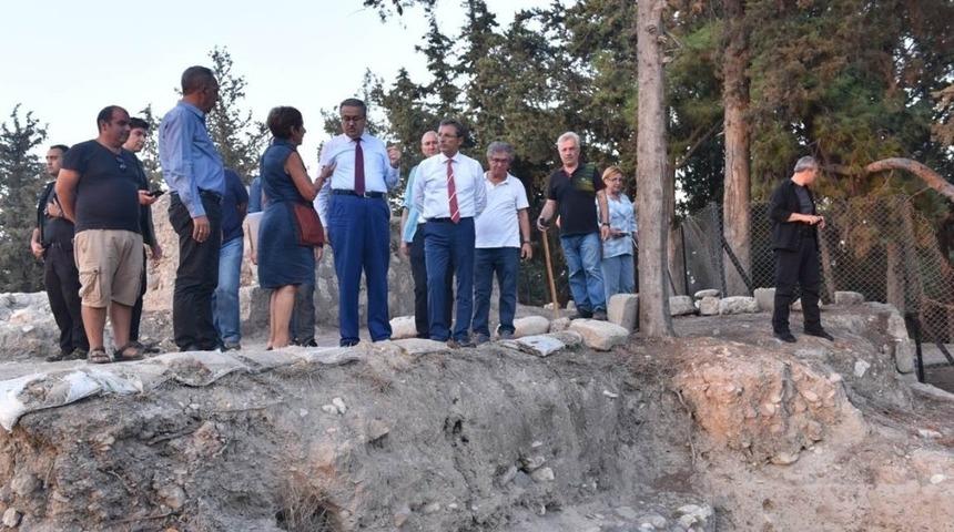 Vali Su, tarihi yerlerde incelemelerde bulundu