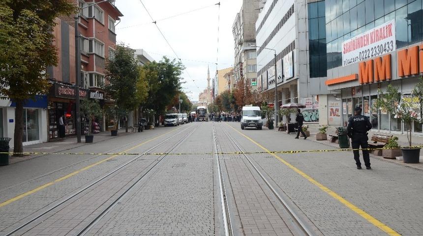 Eskişehir&rsquo;de ş&uuml;pheli valiz paniği