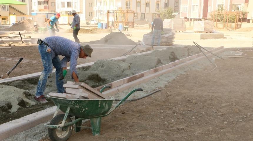 Aziziye şantiyeye d&ouml;n&uuml;şt&uuml;