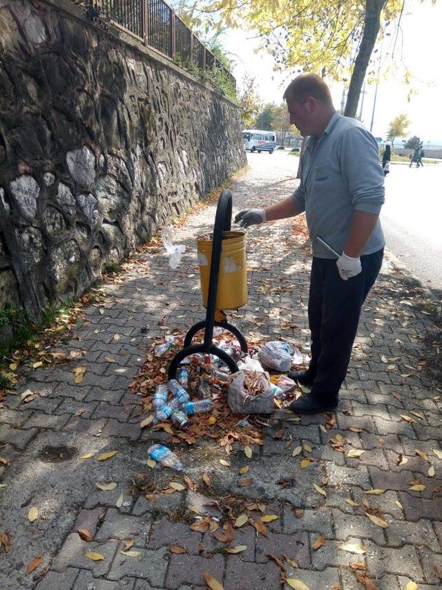 Eski çöp konteynırları değişiyor