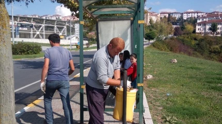 Eski &ccedil;&ouml;p konteynırları değişiyor