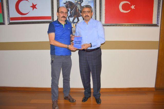 Yazar Olgun Ergün’den Başkan Alıcık’a ziyaret