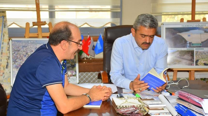 Yazar Olgun Ergün’den Başkan Alıcık’a ziyaret