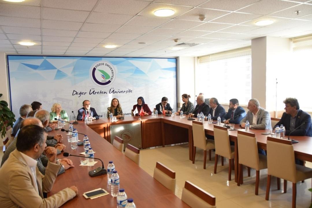 D&uuml;zce &Uuml;niversitesi İl Genel meclisini konuk etti