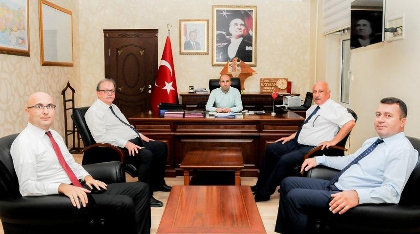 Rekt&ouml;r Durmuş&rsquo;tan Kaymakam &Ouml;zdalı&rsquo;ya ziyaret