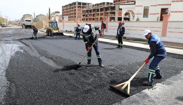 Büyükşehir kent merkezine 4,5 yılda 2 milyon ton asfalt döktü