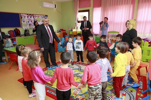 Başkan Baran Dünya Çocuklar Günü’nü unutmadı