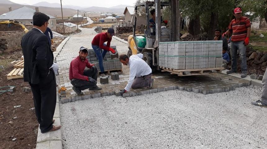 &Ccedil;aldıran&rsquo;da yol yapım &ccedil;alışması