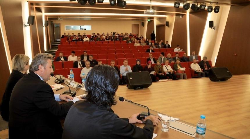 &Uuml;niversite &ouml;ğrencileri Talas Belediye Meclisi&rsquo;ne katıldı