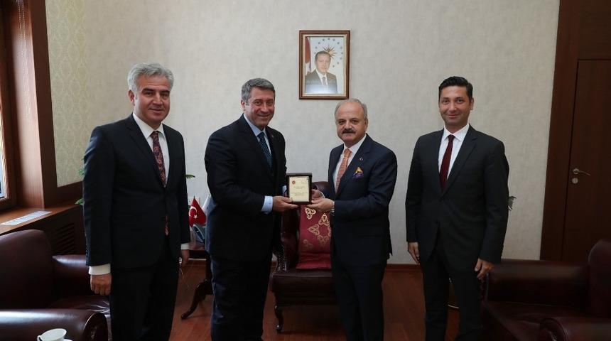 Vali &Ccedil;akacak, Kooperatif&ccedil;ilik Genel M&uuml;d&uuml;r&uuml; Seymenoğlu&rsquo;nu kabul etti