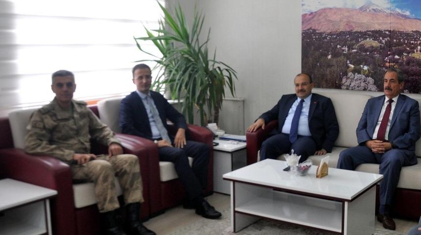 Adilcevaz&rsquo;da asayiş toplantısı