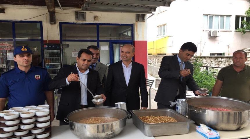 Kale MYO&rsquo;da bin kişiye aşure ikramı yapıldı