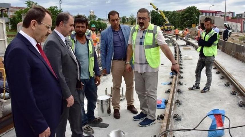 Başkan Zihni Şahin: &ldquo;180 projeye devam ediyoruz&rdquo;