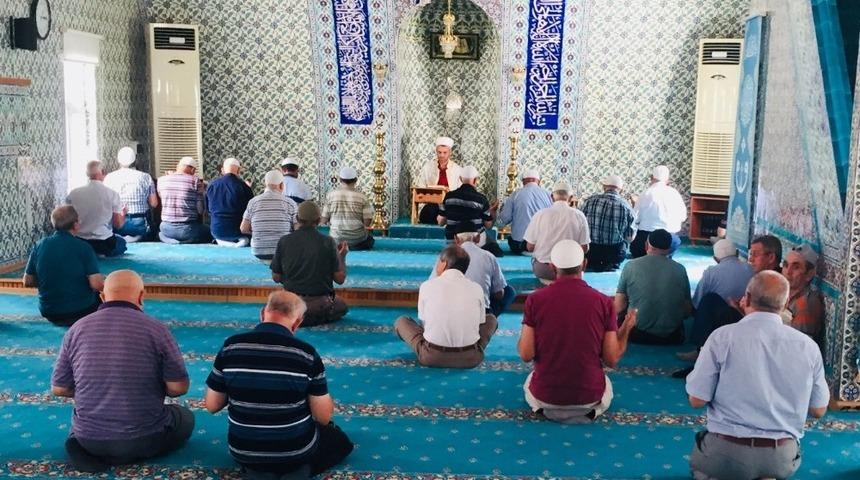 Vefat eden din g&ouml;revlileri i&ccedil;in dua okundu