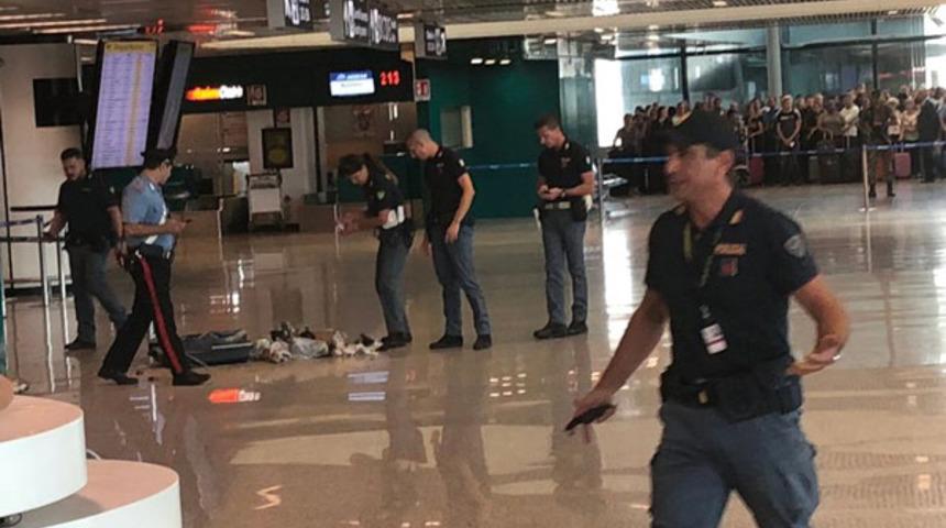 Havalimanında 'hindistan cevizi' paniği