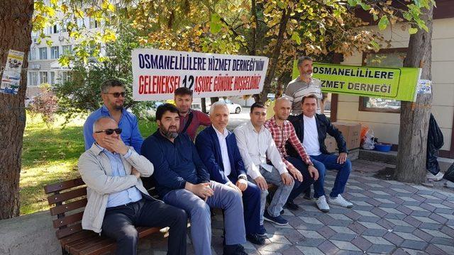 Osmanelililere Hizmet Derneği’nin geleneksel aşure dağıtımı