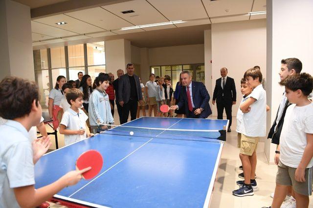 Başkan Böcek, Konyaaltı Lisesi’nde