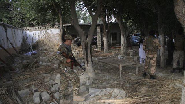 Afganistan'da İntihar Saldırısı