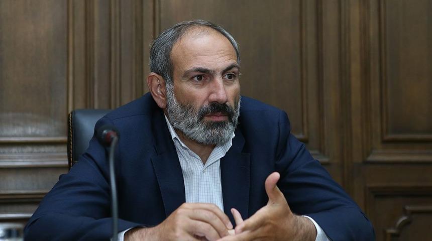 Ermenistan Başbakanı Paşinyan istifa edeceğini açıkladı