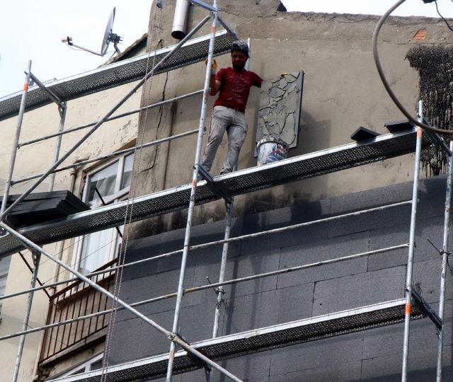 İş g&uuml;venliği hi&ccedil;e sayıldı,&nbsp;strafor &uuml;zerine iskele kuruldu 4