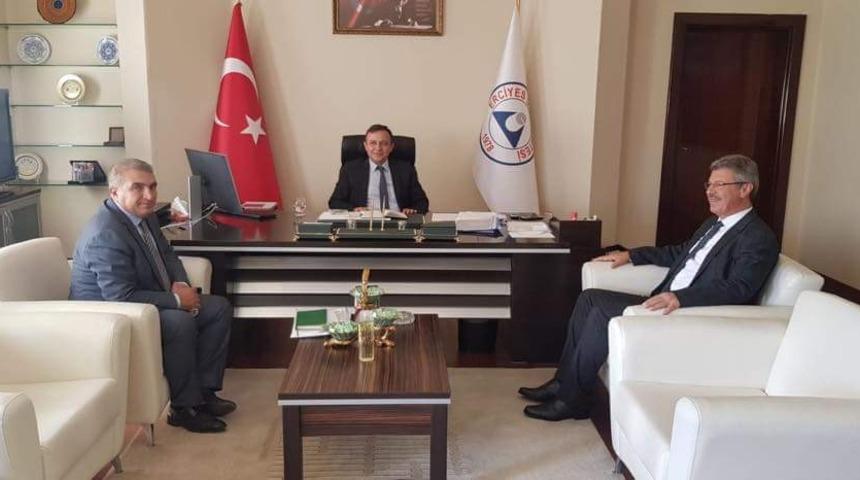 Başkan Akay&rsquo;dan ER&Uuml; Rekt&ouml;r&uuml; &Ccedil;alış&rsquo;a ziyaret