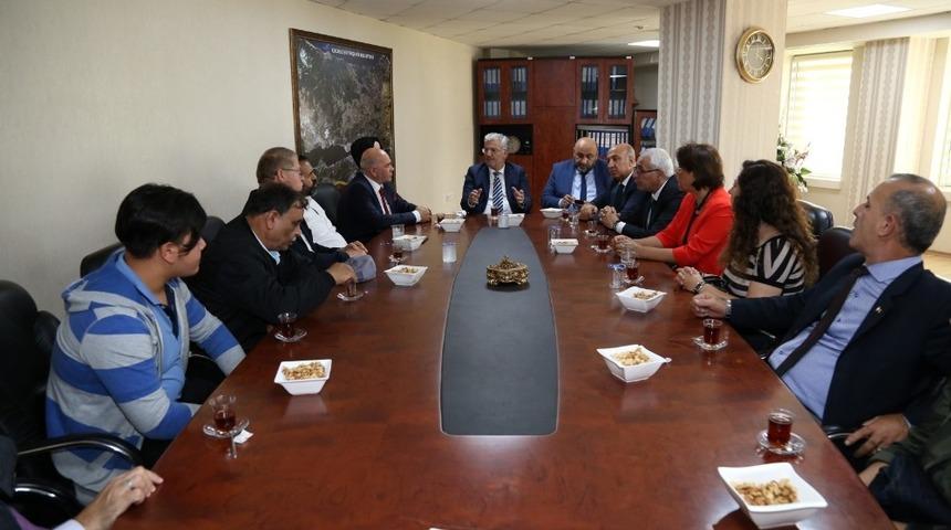 Esnaf odalarından Başkan Vekili &Ouml;zak&rsquo;a Ahilik Haftası ziyareti