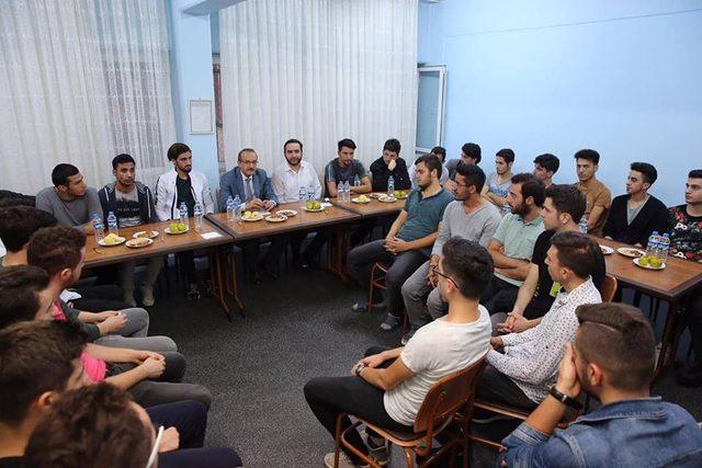 Vali sosyal medyadan halka ulaşıyor 2