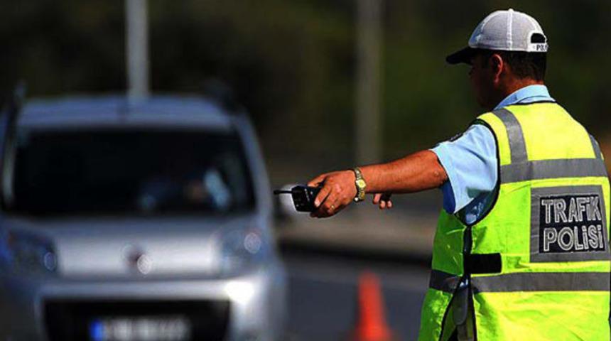 İçişleri Bakanlığı 81 ile gönderdi: Artık jandarma dahil resmi ve sivil polis ekipleri de trafik cezası yazabilecek
