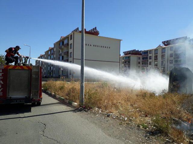 Bingöl’de, ot yangını evlere ulaşmadan söndürüldü