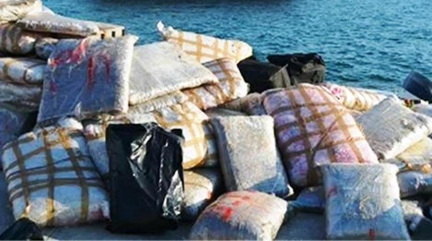 S&uuml;rat teknesiyle getirilen 1,5 ton skunk yakalandı