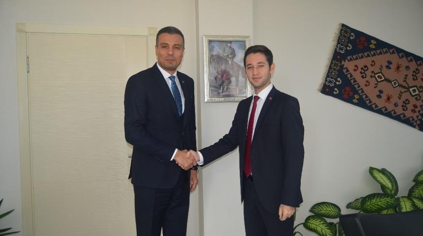 SGK İl M&uuml;d&uuml;r&uuml; Kurt, Selendi&rsquo;de yeni şubeyi inceledi