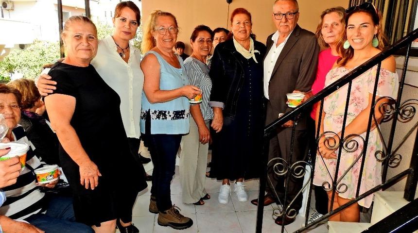 &Ccedil;eşmeli CHP&rsquo;li kadınlar aşure g&uuml;n&uuml;nde buluştu