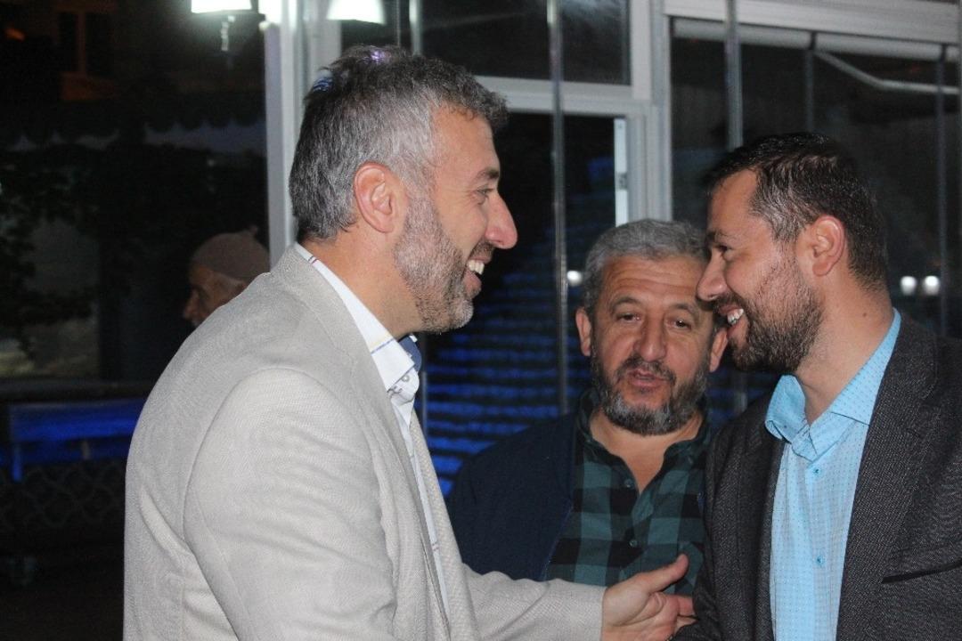 Din g&ouml;revlileri onuruna yemek