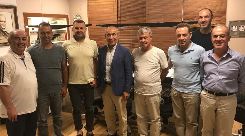 Antalya Triatlon Kul&uuml;b&uuml; Başkanı Ali Bıdı oldu