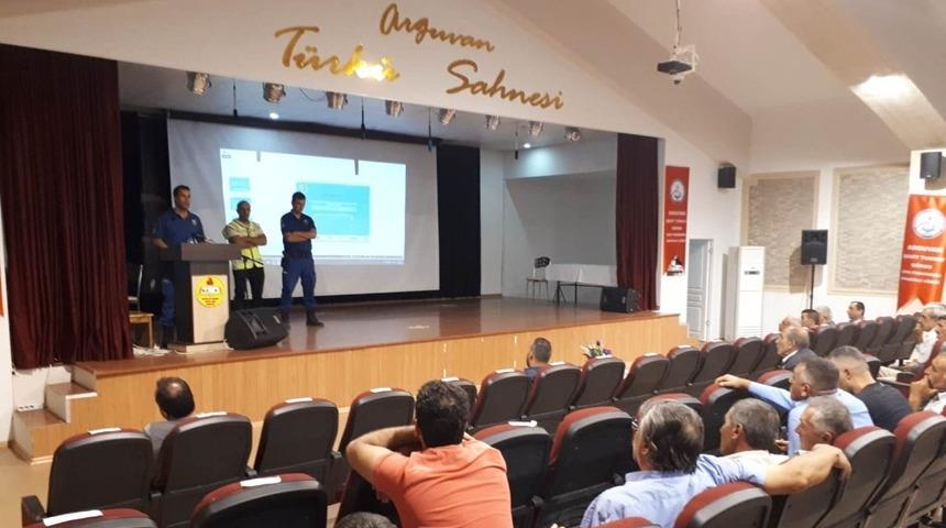 Okul Servisi şof&ouml;rlerine eğitim