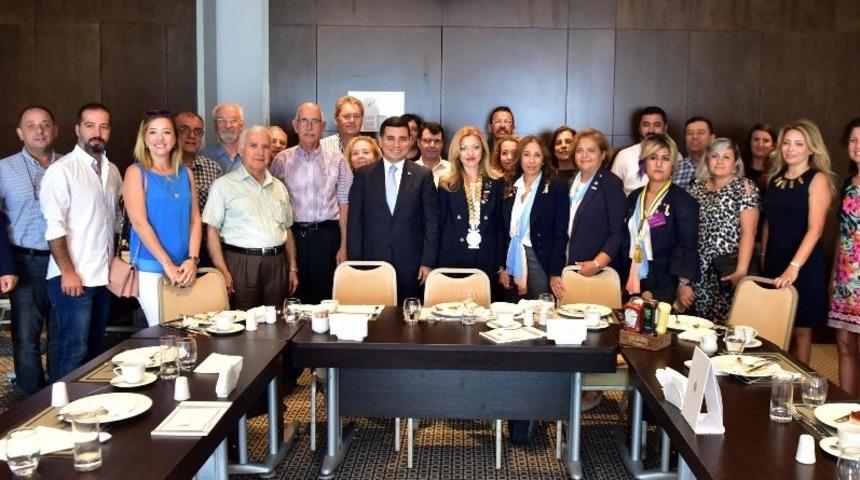 T&uuml;t&uuml;nc&uuml;, Rotary Kul&uuml;b&uuml;&rsquo;n&uuml;n konuğu oldu