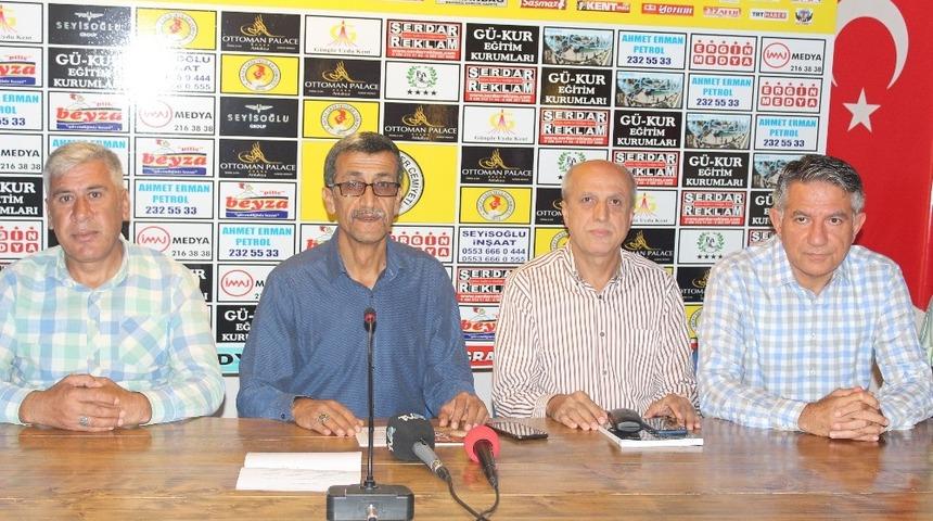 Aşık Feymani i&ccedil;in vefa gecesi