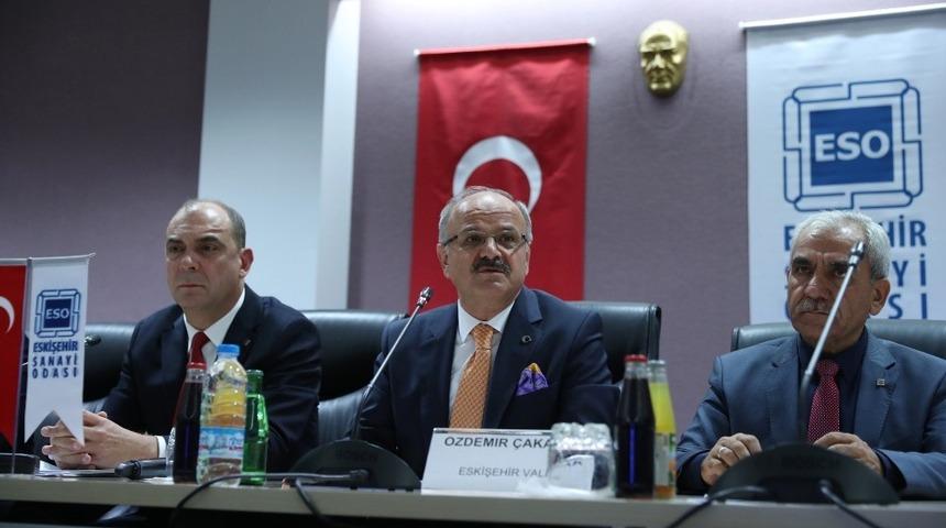 Vali &Ccedil;akacak, ESO toplantısına katıldı