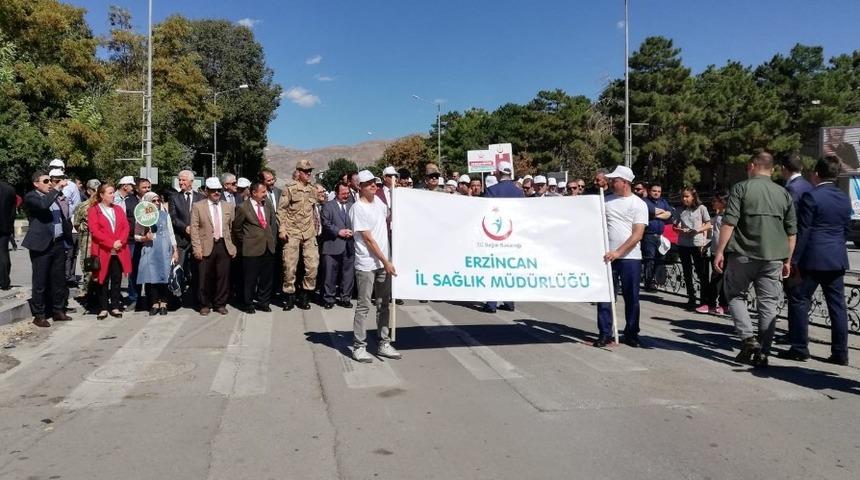 Erzincanlılar farkındalık i&ccedil;in y&uuml;r&uuml;d&uuml;ler