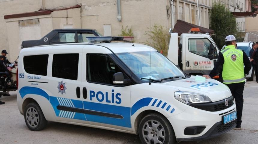 Polis ekiplerinden narkotik uygulaması