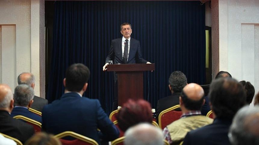 Milli Eğitim Bakanı Selçuk: Gerçekten nesilleri kaybediyoruz
