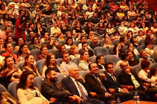 Denizli’de ‘Mutlu ve Başarılı Çocuk Nasıl Yetiştirilir’ konferansı