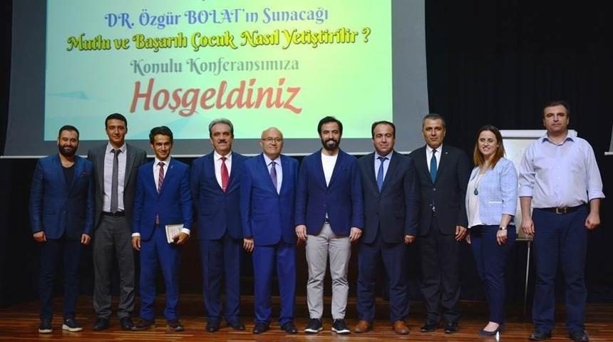 Denizli&rsquo;de &lsquo;Mutlu ve Başarılı &Ccedil;ocuk Nasıl Yetiştirilir&rsquo; konferansı