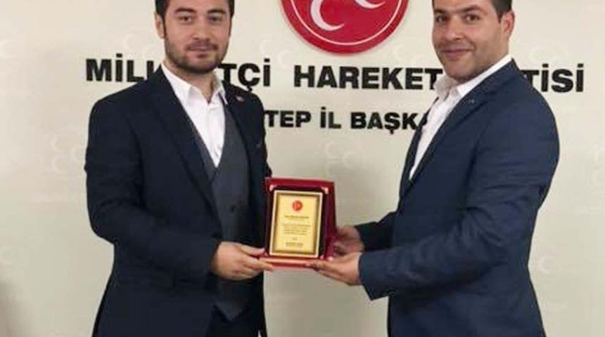 MHP İl Başkanı &Ccedil;elik il başkan yardımcılarını &ouml;d&uuml;llendirdi