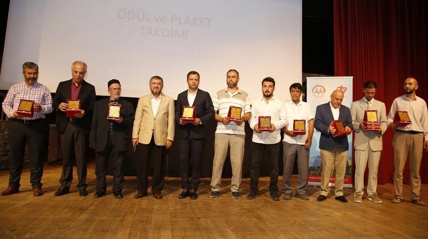 M&uuml;ft&uuml;den M&uuml;ze konseptli Camiye plaket