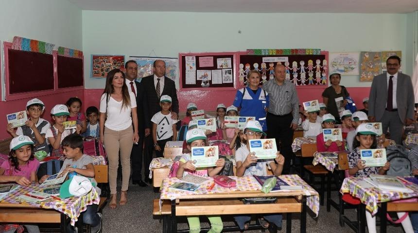 &Ouml;ğrenciler hayvan hakları konusunda bilgilendirildi