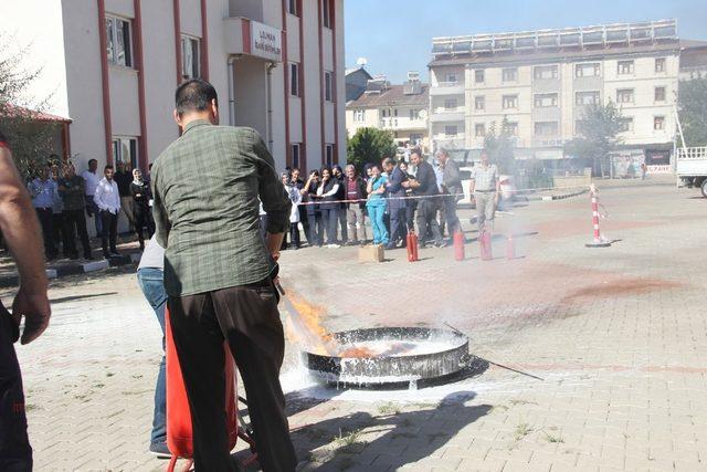 Genç Devlet Hastanesinde tatbikat yapıldı