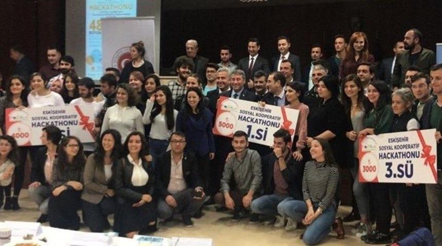 ESOG&Uuml; Mahmudiye At&ccedil;ılık Meslek Y&uuml;ksekokulu &ouml;ğrencilerinin başarısı