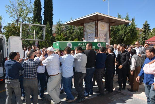 Korkuteli Belediye Başkanı İrban’ın acı günü