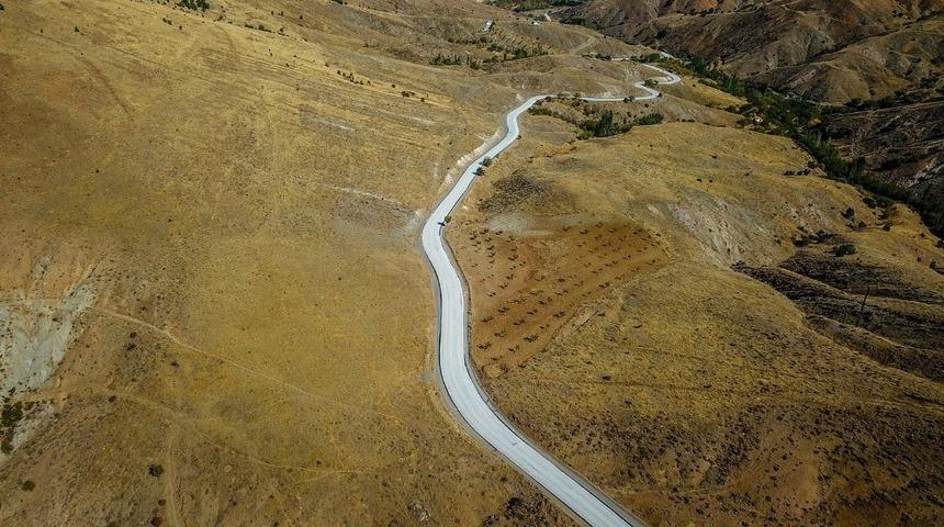 Hekimhan&rsquo;da 16 kilometrelik grup yolu asfaltlandı